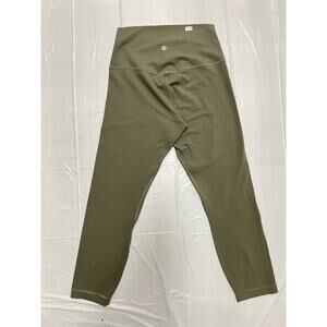 Lululemon Women's Size 4 Hi Rise Cropped Leggings Green- Handpicked !